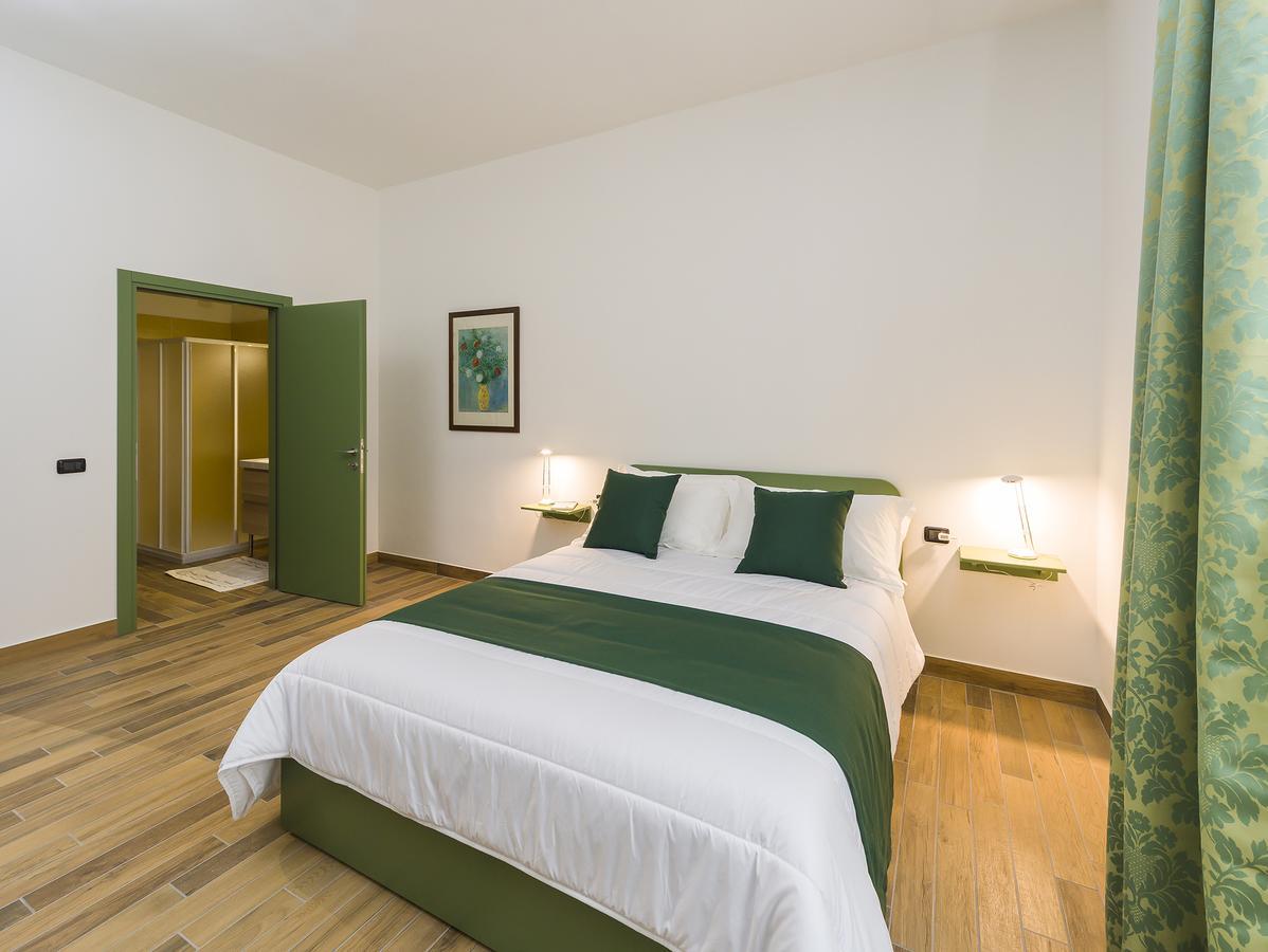 La Nostra Casa In Centro Otel Lecco Dış mekan fotoğraf