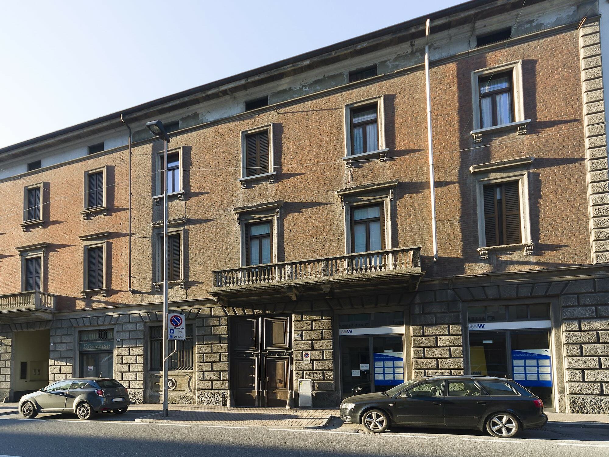La Nostra Casa In Centro Otel Lecco Dış mekan fotoğraf